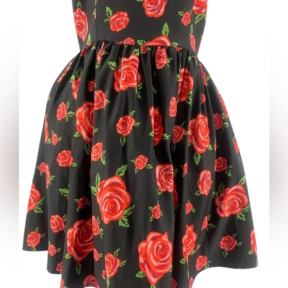 Floral black and red dress, Mesh V back, with Tulle, sleeveless, Size Medium - Picture 7 of 9